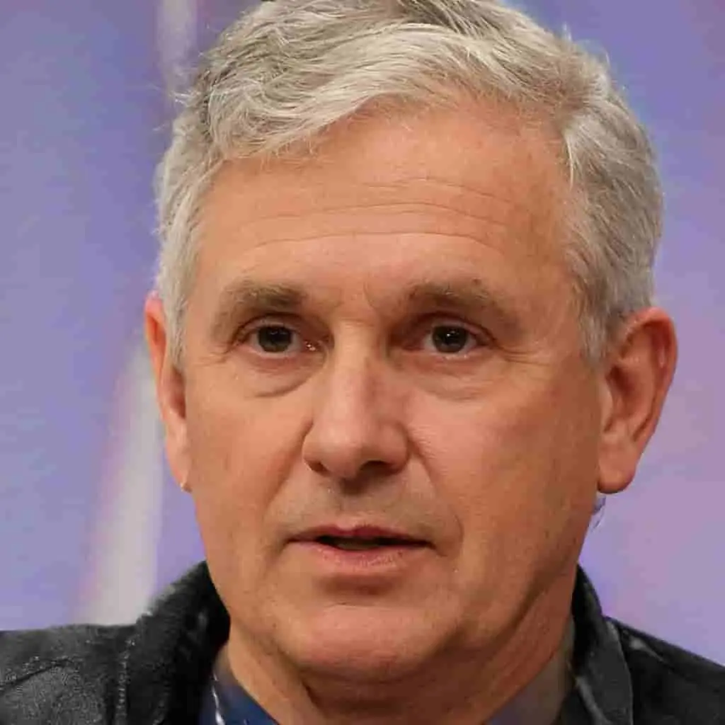 Customer using ErecPro